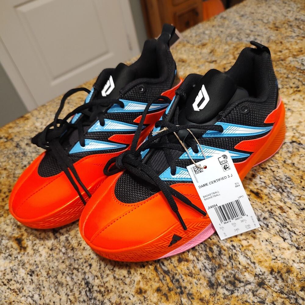 Dame Certified 3 J Basketball Shoes Size 5.5 ID JA4994